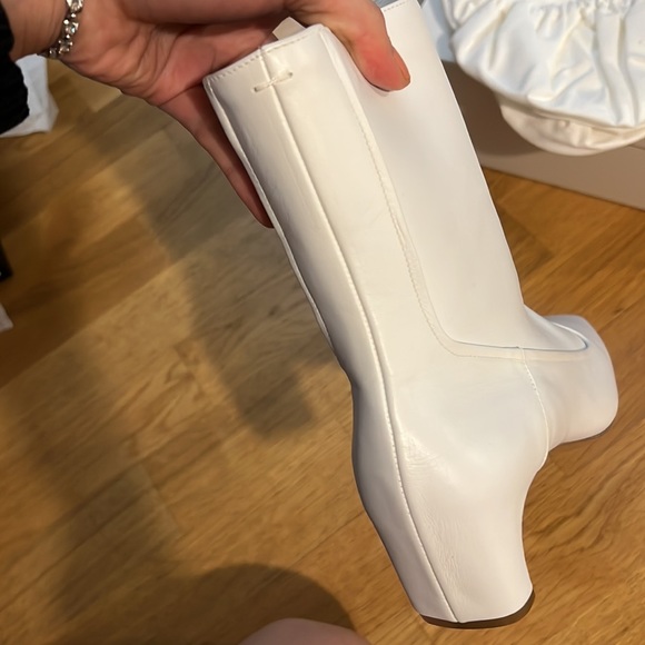 New Maison Margiela white square toe ankle boots - Picture 6 of 15